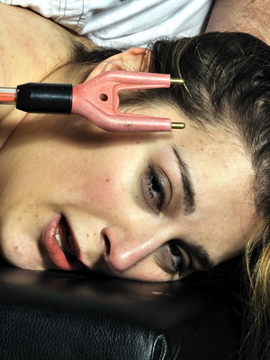 Amateur Slaves Electro Torture - Submissive Jannas Cattle Prod BDSM