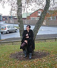 Mature UK Flasher Andrea