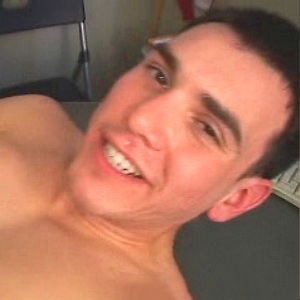 Lad Fucked In Office